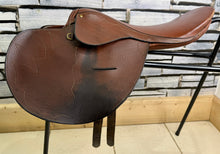 Load image into Gallery viewer, 17” Futurity Full Tree Racing Saddle - Tan - Soft Foam Panels