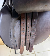 Load image into Gallery viewer, 17” Wide Crown/Ideal 1350 GP Saddle - Brown - Big Blocks - English Leather