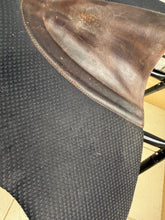 Load image into Gallery viewer, Devoucoux Saddle Riser Pad - 17.5-18”- Foam/Felt/Leather - Equestrian