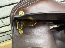 Load image into Gallery viewer, 17 1/2” Wide Barnsby USDF Dressage Saddle - Brown