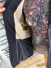 Load image into Gallery viewer, Gents Heavyweight Hunt Coat - Saddlemaster Black Frock Coat -Size 40- Wool &amp; Tattersall Check