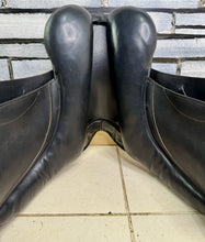 Load image into Gallery viewer, 16” Wide M&amp;J Saddlery English GP Pony Saddle - Black