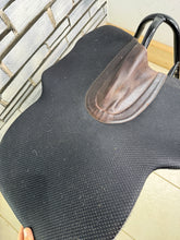 Load image into Gallery viewer, Devoucoux Saddle Riser Pad - 17.5-18”- Foam/Felt/Leather - Equestrian