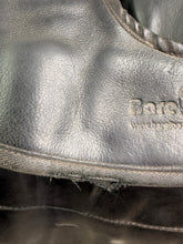 Load image into Gallery viewer, Size 2 Barefoot Cheyenne Treeless Leather GP Saddle - with Pads &amp; Girth - Black - Cob