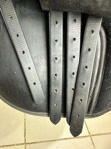 17” XW Thorowgood Maxam Cob GP Saddle - Black