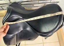Load image into Gallery viewer, 18” MW Ideal Suzannah LH Dressage Saddle - Black