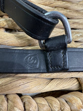 Load image into Gallery viewer, S/H Salute Equestrian FEI Legal Leather Neck Strap - Black