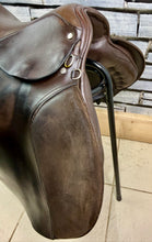 Load image into Gallery viewer, 17 1/2” Wide Eclipse Saddlery English GP Saddle - Brown