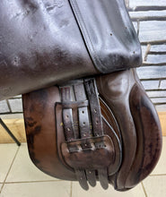 Load image into Gallery viewer, 17” MW-Wide Jeffries Falcon Hawk Event GP Saddle - Brown
