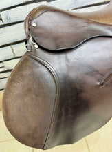 Load image into Gallery viewer, 17 1/2” Wide Eclipse Saddlery English GP Saddle - Brown
