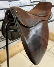 Load image into Gallery viewer, 15” Medium Morris &amp; Nolan WH Working Hunter Saddle - Brown - Suede - Working Hunter