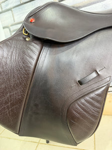 17 1/2” Medium Albion K2 Jump Saddle - Brown