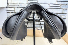 Load image into Gallery viewer, 17” on 16 1/2” Panels Wide Winners Circle GP/Jump Cob Saddle - Black