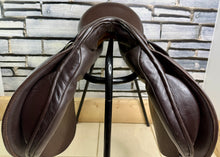 Load image into Gallery viewer, 17 1/2” Medium Silhouette Midas High Wither GP Saddle - Brown