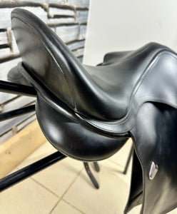17 1/2” M Changeable Gullet Bates Innova Saddle - Black
