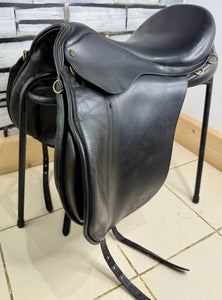18” MW Ideal Suzannah Dressage Saddle - Black