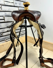 Load image into Gallery viewer, 16” Bunkhouse Leather Banderas Texas Western Saddle - Brown
