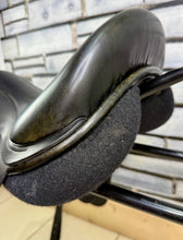 Load image into Gallery viewer, 17” XW Nick Dolman Holistic Dressage Saddle - Black