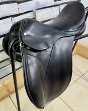 Load image into Gallery viewer, 15” Wide Forrester Pony GP Saddle - Black - Deep Seat, Good Blocks - English Made