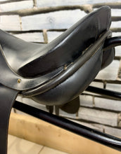 Load image into Gallery viewer, 15” Medium English Leather Pony GP/WH Working Hunter Saddle - Black