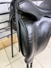 Load image into Gallery viewer, 18” MW Ideal Suzannah Dressage Saddle - Black