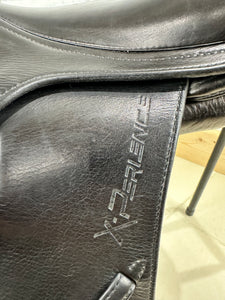 17” M Prestige X-Perience Jump Saddle - Black