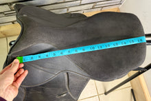 Load image into Gallery viewer, 17” Wide Thorowgood Griffin Cob GP Saddle - Black - Lightweight Synthetic - Flat Tree - 4 Straps