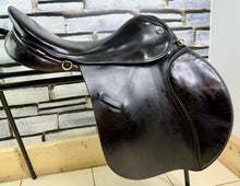 Load image into Gallery viewer, 17” Narrow Farrington Event GP Saddle - Black
