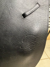 Load image into Gallery viewer, 17” Medium/Changeable Gullet Bates Caprilli Jump Saddle - Black