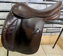 Load image into Gallery viewer, 16” MW Farrington English Pony WH Saddle - Brown
