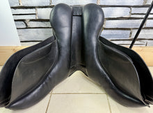 Load image into Gallery viewer, 17 1/2” XW Jeffries Falcon Hawk Event Cob GP Saddle - Black