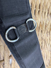 Load image into Gallery viewer, S/H 24” Waffle Padded Cob Dressage/Roller Girth - Black