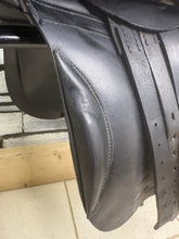 Load image into Gallery viewer, 16” Wide M&amp;J Saddlery English GP Pony Saddle - Black