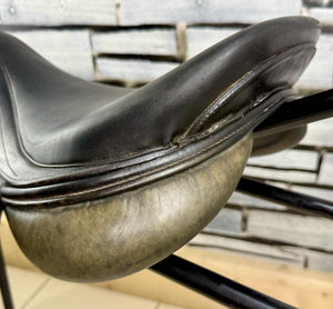 17 1/2” Medium Henri De Rivel Jump Saddle - Black