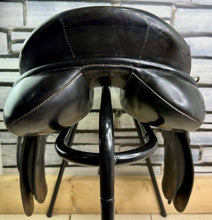 Load image into Gallery viewer, 17” MW-Wide Symmonds Designer GP/VSD Saddle - Black