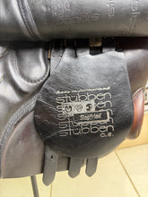 Load image into Gallery viewer, 18” 28 (MN) Stubben Siegfried C.S. Jump Saddle - Brown