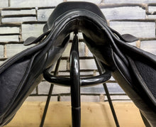 Load image into Gallery viewer, 16” MW Rich &amp; Sons Shoulder Relief Pony Jump Saddle - Black