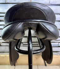 Load image into Gallery viewer, 17 1/2” MW Albion K2 GP Saddle - Black -Big Blocks- Mega Comfy
