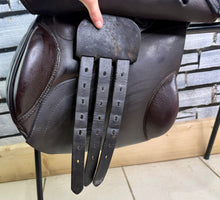Load image into Gallery viewer, 17” MW Paul Jones Jump Saddle - Brown