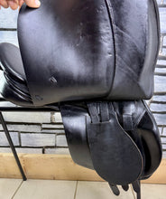Load image into Gallery viewer, 17 1/2” MW Ideal 1350 GP Saddle - Black - Big Blocks - English Leather