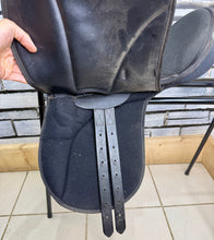 Load image into Gallery viewer, 14 1/2” Wide Synthetic (early Thorowgood) Pony/Shetland GP Saddle - Black