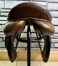 Load image into Gallery viewer, 16 1/2” Wide Sandringham Cob GP Saddle - Brown - English Leather