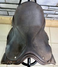 Load image into Gallery viewer, 15” Wide Champion English Pony WH/Show Saddle - Brown