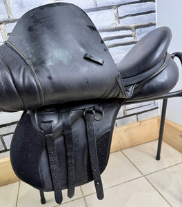 17 1/2” Medium/Changeable Gullet Thorowgood High Wither T6 GP Saddle - Black
