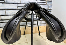 Load image into Gallery viewer, 17 1/2” MW Paul Jones GP Saddle - Black