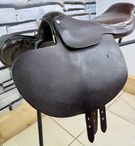 16 1/2” Global Saddlery English 1 1/4 St/8kg Weighted Racing Saddle - Brown