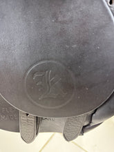 Load image into Gallery viewer, 16 1/2” Wide Kings Saddlery Show/WH Saddle - Brown