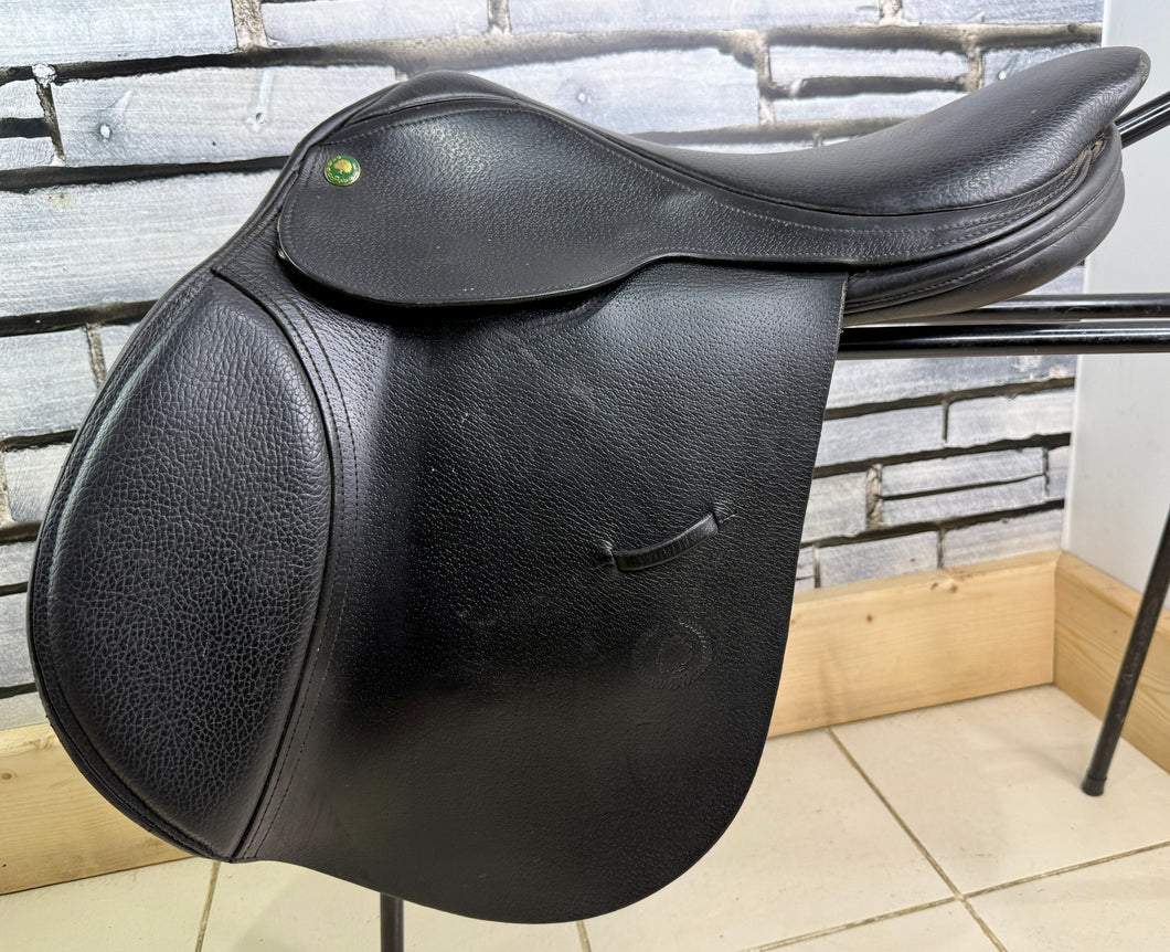 18” Medium Oakland House Saddlery Jump Saddle - Black