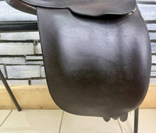 Load image into Gallery viewer, 15” Wide Fylde Hayden English Pony WH/Show Saddle - Brown
