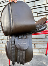 Load image into Gallery viewer, 16 1/2” MW Oakfield WH/VSD Saddle - Brown